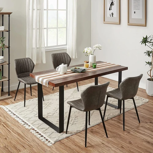 Minkšta kėdė su metalinėmis kojelėmis