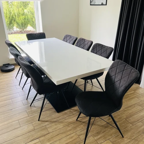 Individualus didelis valgomasis komplektas 2,2x1m