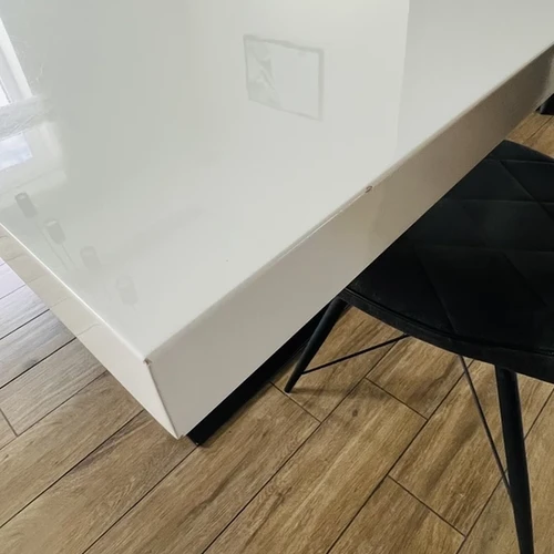 Valgomojo stalas 2,2x1m su 8 kėdėmis