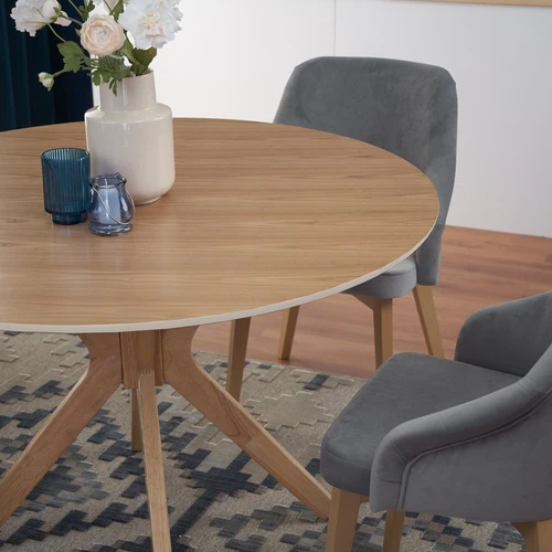 Stalas iš MDF ir faneros natūralaus ąžuolo atspalvio