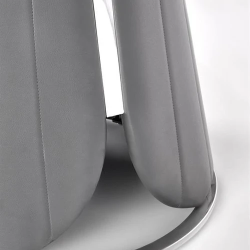 Baltas marmuro stalo viršus su pilkomis kojomis