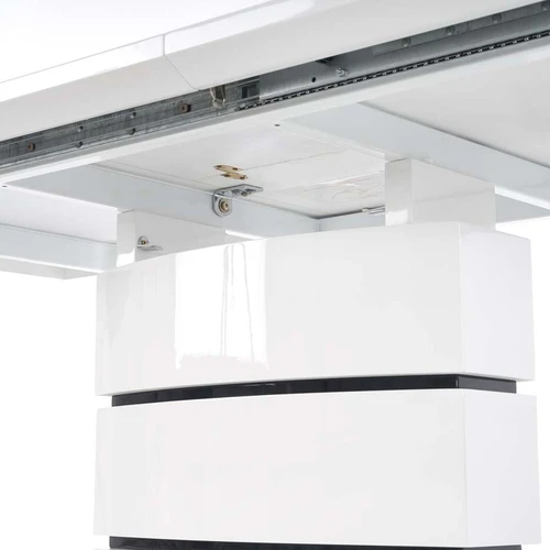 Stalas su reguliuojamu ilgiu, balta su juodais dryželiais