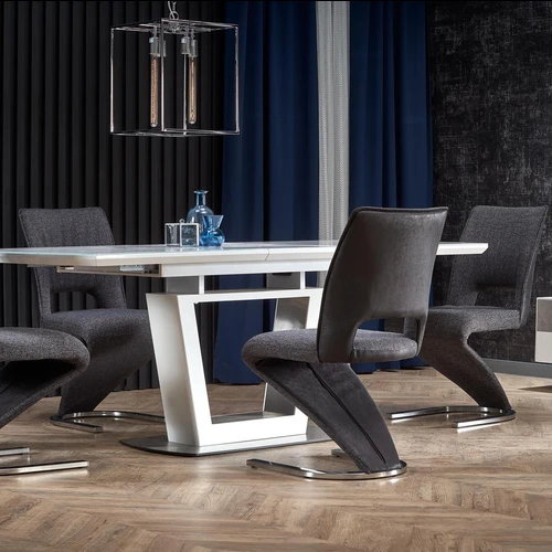 Praktiškas stalas su lakuotu MDF ir stiklu