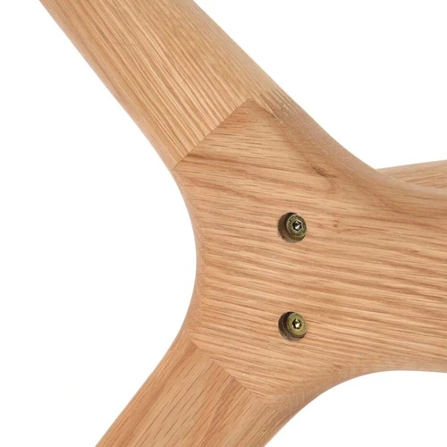 Natūralios ąžuolo kojos ir skaidrus stiklo viršus