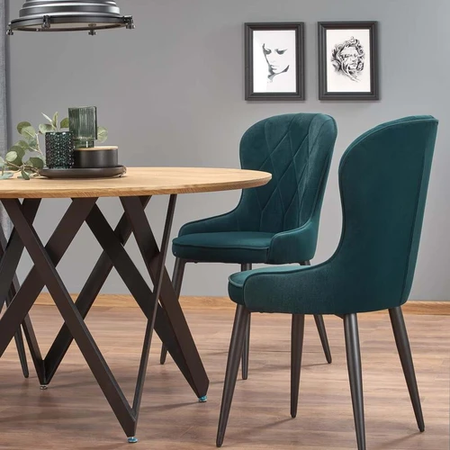 Praktiškas stalas su laminuotu MDF viršumi ir plieninėmis kojomis