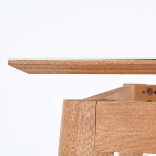 Stalas 180-220 cm, bianco keraminis viršus, uosio kojos