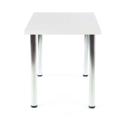 Balta spalva ir chromuotas plienas