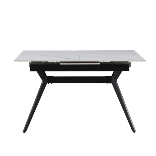 Keraminis stalviršis ir pailginimo funkcija – idealus šeimos vakarienėms