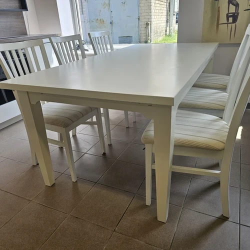 Stilingas valgomojo komplektas išsimokėtinai be pabrangimo