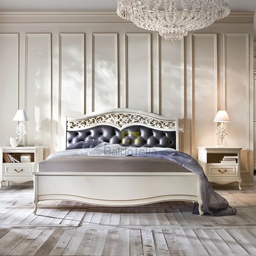 Aukštos kokybės spinta su buko kojomis