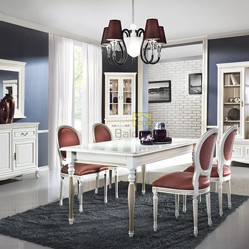 Spinta su natūralaus medžio detalių deriniu ir pasirenkama spalva