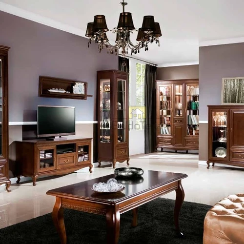 Natūralaus medžio spinta su individualia spalva