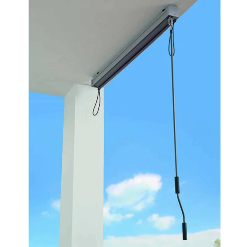 Reguliuojamos markizės privatumui ir saulės apsaugai