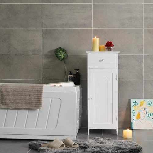 Vonios kambario tvarkymui – kokybiška spintelė su metaline furnitūra