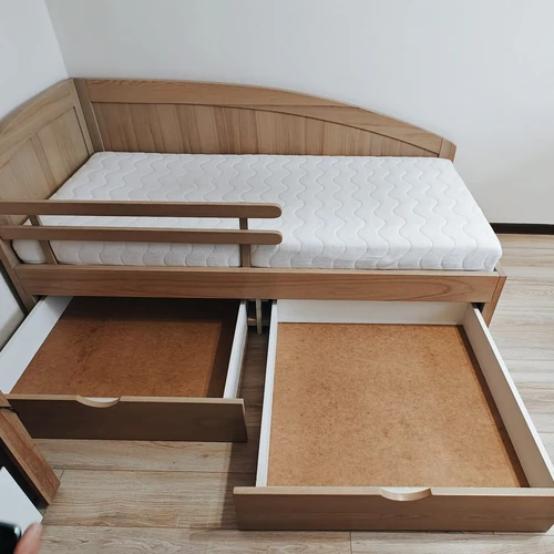 Elastingas čiužinys su atskiromis spyruoklėmis ir natūralia stuburo atrama