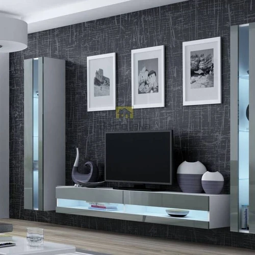 Plati spinta su apšvietimo galimybe ir šiuolaikišku dizainu