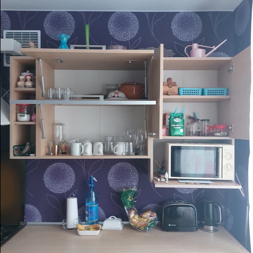 Geros būklės virtuvės komplektas 220cm su gartraukiu