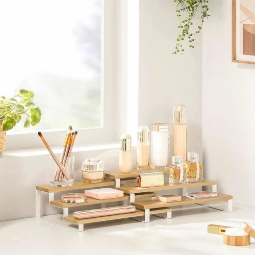 Bambukinė prieskonių lentyna su išplečiamu dizainu