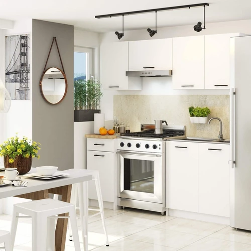 Universalios baltos spintelės su matinėmis rankenomis