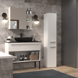 Kompaktiška spinta su lengvu surinkimu ir ABS kraštais