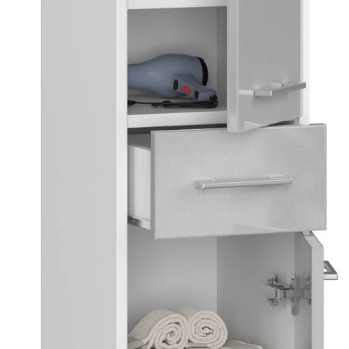 Kompaktiška vonios spintelė su metalo akcentais