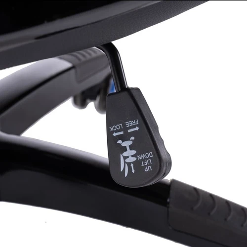 Mėlyna arba juoda žaidimų kėdė su nailoniniais porankiais