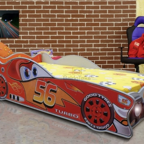 Moderni lova su čiužiniu ir LED apšvietimu