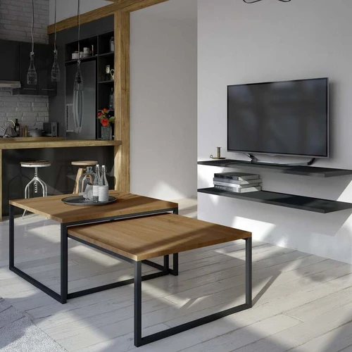 Netradicinė apdaila ir juodos plieno kojelės