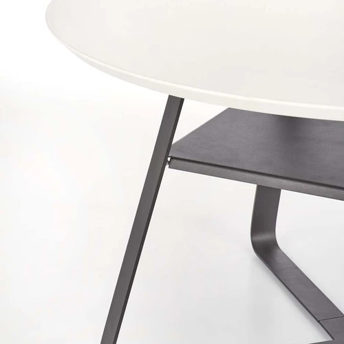 Balta ir juoda spinta – šiuolaikiškas stilius jūsų namams