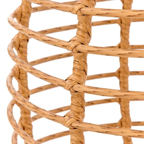 Natūralūs ir juodi baldai su sintetiniu rotangu