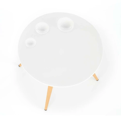 Minimalistinis staliukas su lakiruotu pagrindu