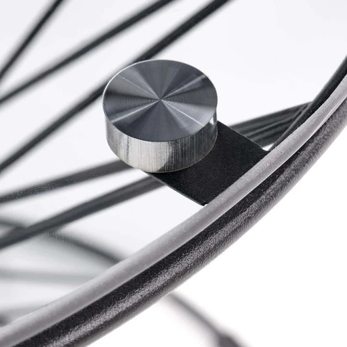 Modernus staliukas su milteliniu plieno pagrindu