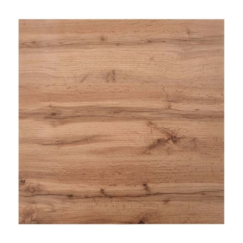 Modernus stalviršis su juodomis plieninėmis kojomis