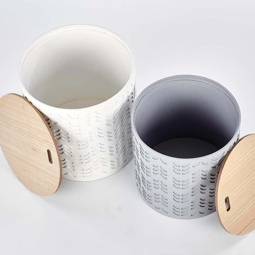 Lakavoti MDF stalai matinėmis spalvomis