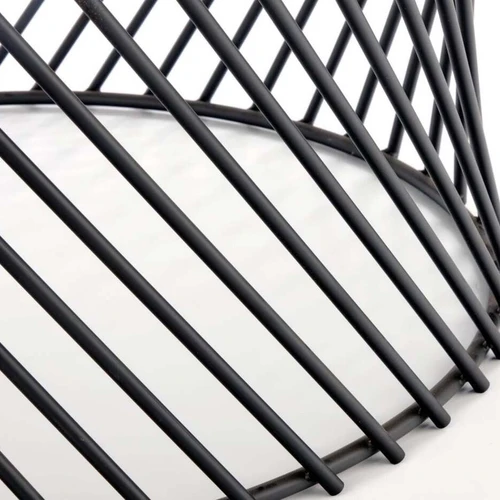 Elegantiškas stalas su MDF ir plieno kombinacija