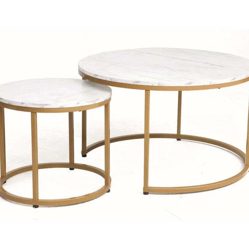 Modernūs sofos su funkcionaliu atsikreipimu ir minkštais pagalvėmis