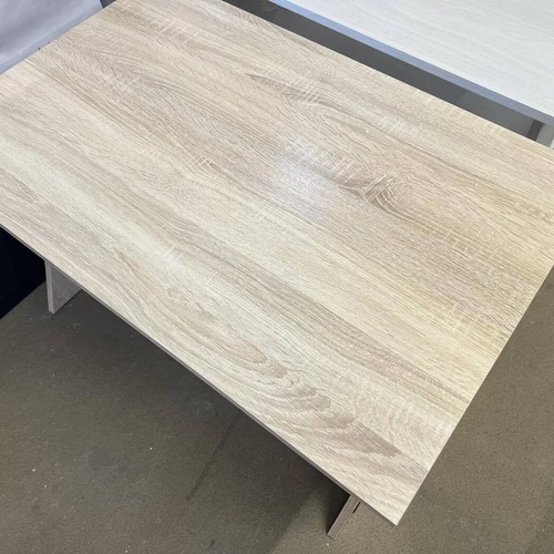 Kompaktiškas ir funkcionalus baldėlis